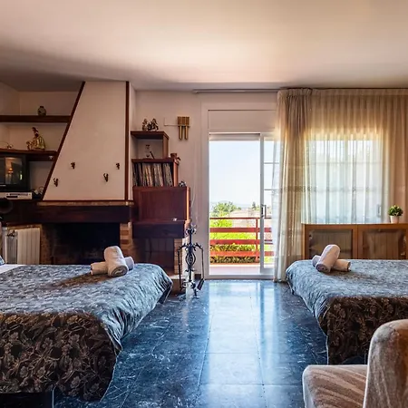 Espacio De Paz, Ideal Familias Amalia *